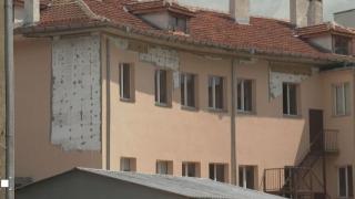 250 деца изведени на пожар от злополучната пловдивска гимназия