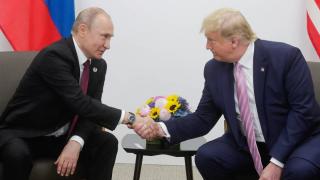 Започна срещата между Тръмп и Путин в Осака, двамата световни лидери обсъждат...