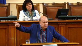 Георги Марков: Бойко, дай им джипката да намерят премиер, че се излагат