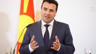 Заев с оптимистична прогноза: Възможно е да се намери решение с България до края на декември