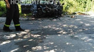 Ужасяващи СНИМКИ от касапницата между кола и автобус с ученици, оплискала с кръв Тетевенско 