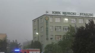 Земетресение уби миньори (ВИДЕО)