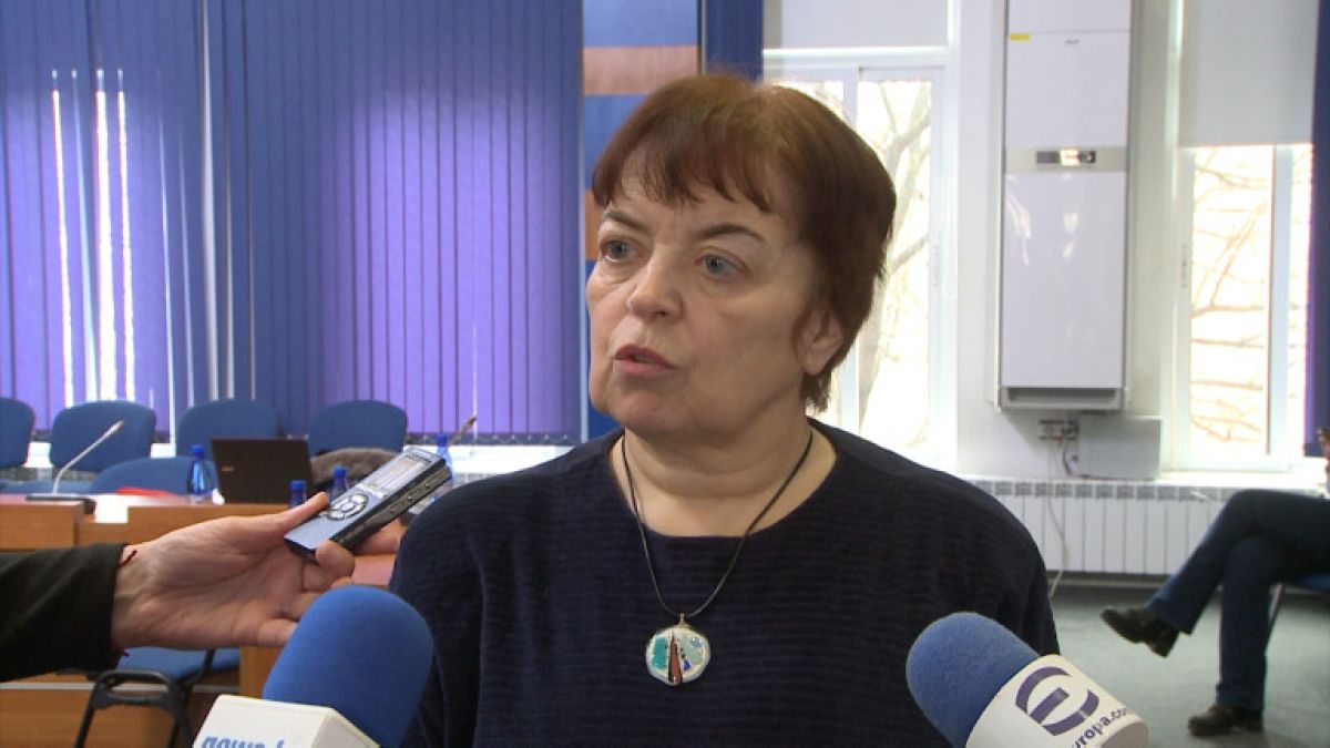 Проф. Нина Дюлгерова: Ръкуването между Тереза Мей и Путин беше между гузен и достоен човек 