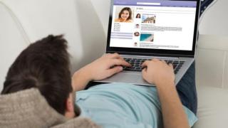 Свалячът от Tinder, измамил стотици европейки, бе арестуван в Атина 