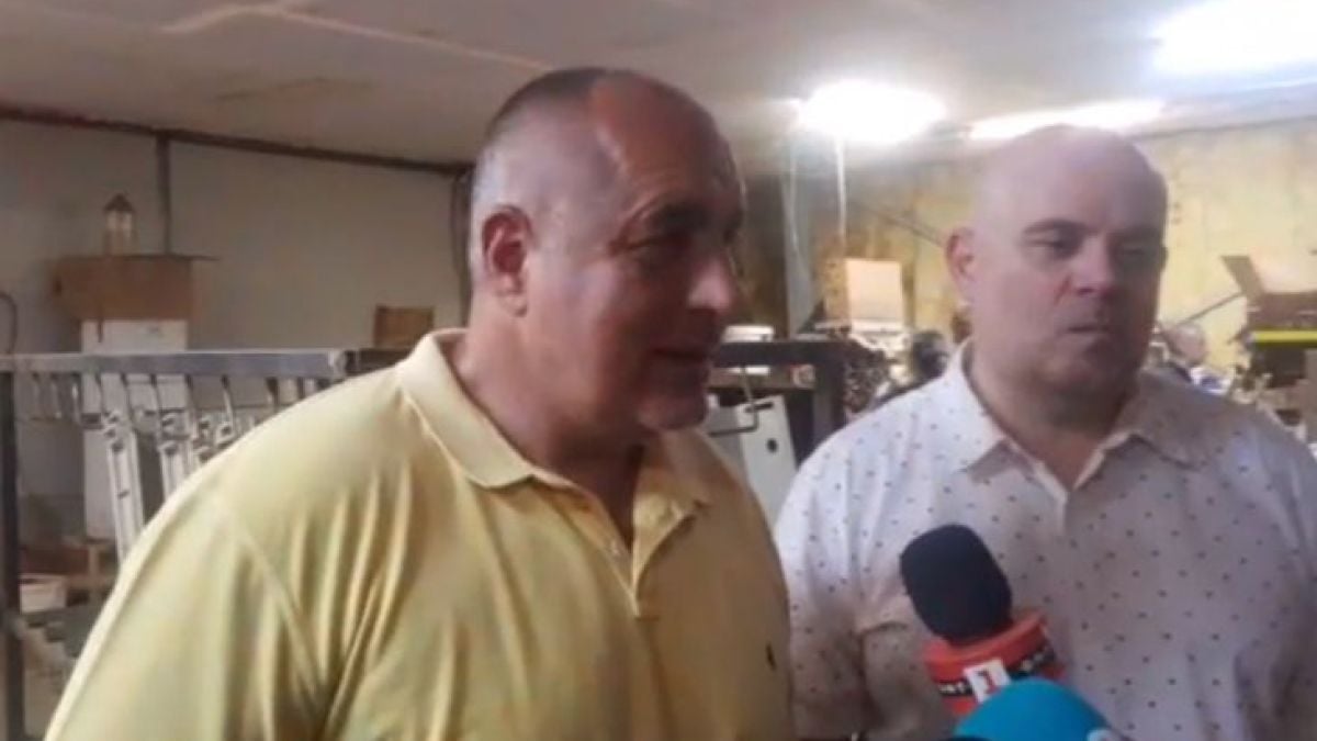Премиерът с извънредни разкрития за завода за нелегални цигари, който няма аналог в България (СНИМКИ/ВИДЕО)
