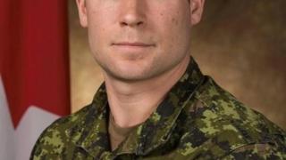 Нови шокиращи разкрития за канадския рейнджър, загинал при скок с парашут в България