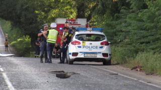 Дивотия! Тийнейджър подкара БМВ, блъсна дете и избяга