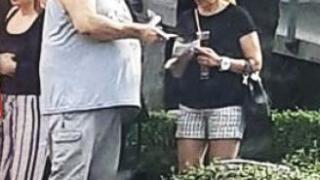 Скандалната Иванчева хукна по доктори в секси шортички (СНИМКА)