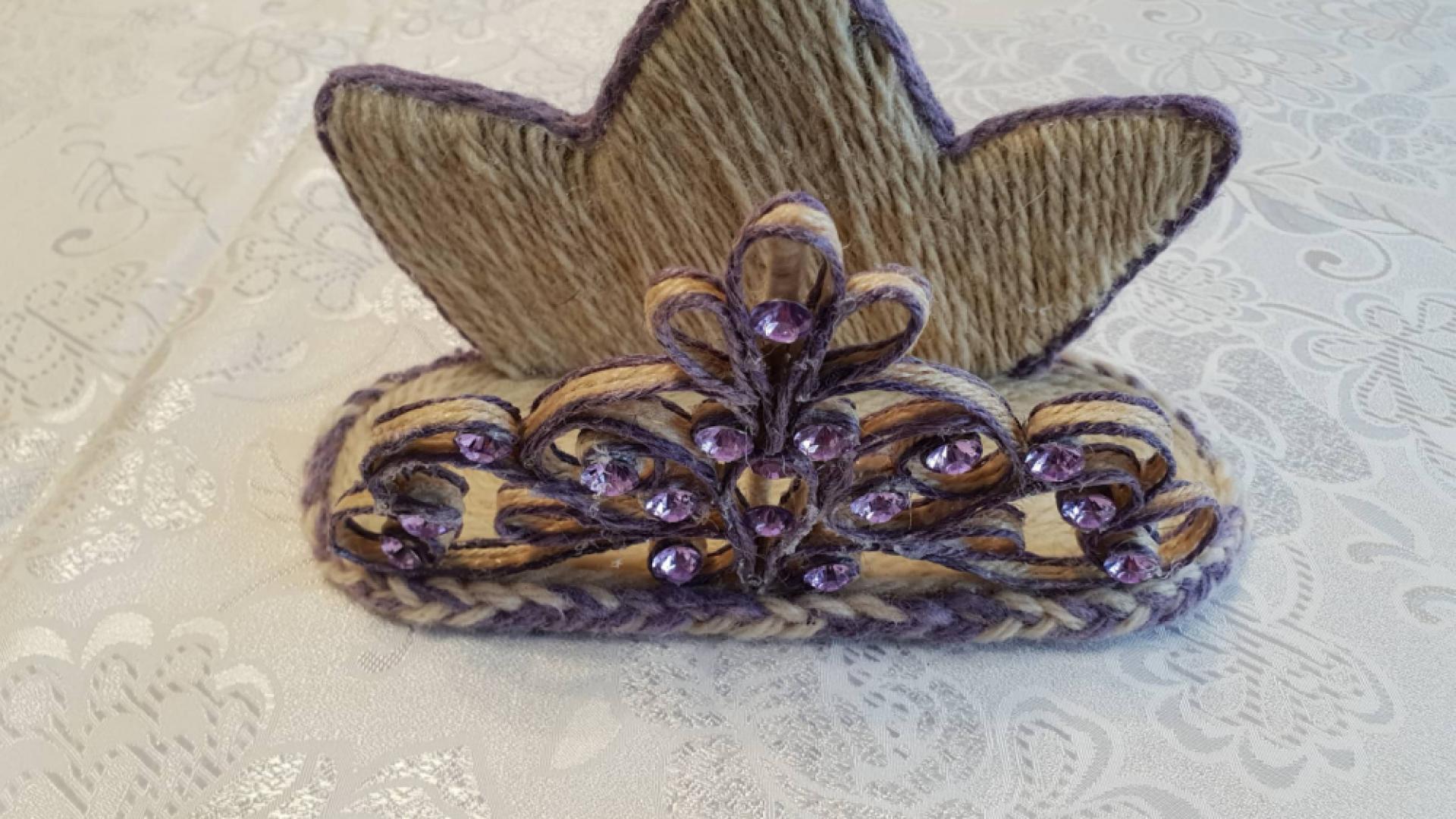 С тази уникална красота ще скриете шапката на всички край масата (СНИМКИ)