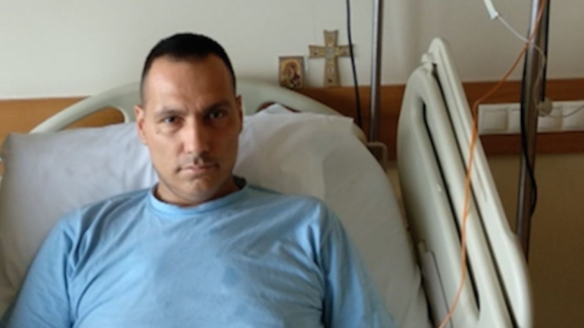Иван не може да прегърне детето си, гледа го през стъкло