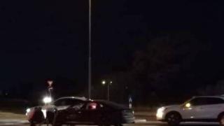 Завря от полиция и мутри след зрелищна катастрофа по тъмна доба в Бургас (СНИМКИ)
