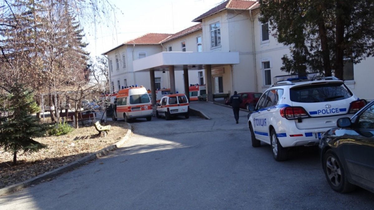 В Пловдив спасиха живота на столетница с огромен тумор на гърдата