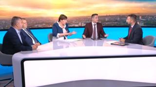Депутати в яростен спор в ефир за кебапчета и кулинарни умения (СНИМКИ)
