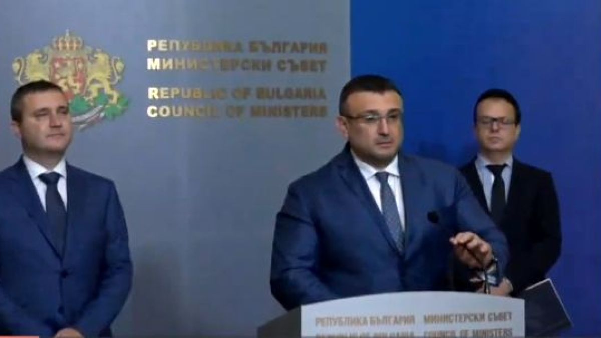 Горанов и Маринов разнищиха конспирациите за хакерската атака на НАП