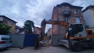 Къща пропадна в изкоп за нова жилищна сграда в столицата