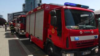 Балкон с 15 деца се срути, страшно е... 
