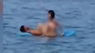 Невиждан разврат на плаж в Турция (ВИДЕО 18+)