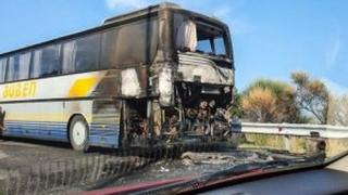 Български автобус изгоря в Кавала