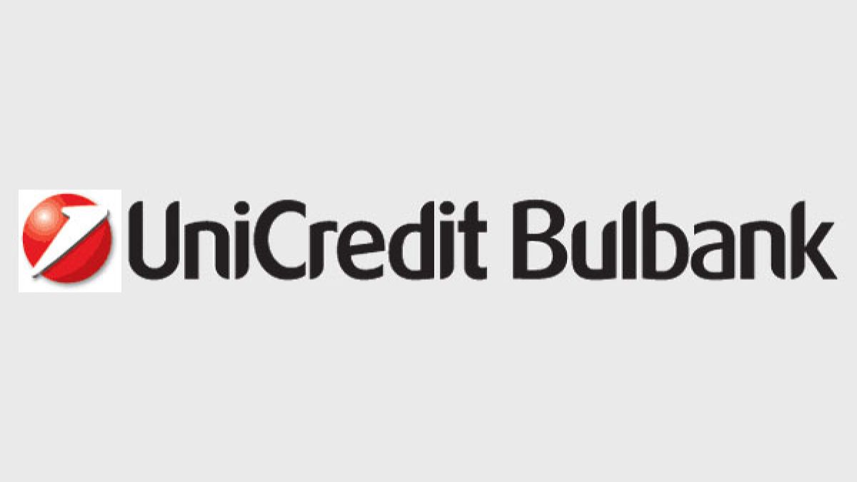 UniCredit съкращава хиляди служители