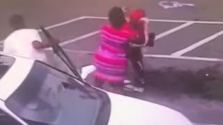 ​​​​​​​Майка уби бебето си при бой с друга жена (ВИДЕО 18+)