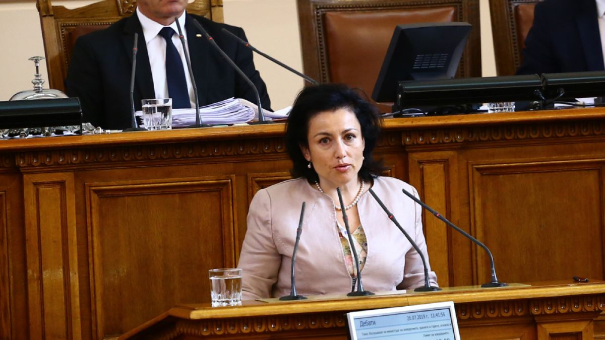 Десислава Танева обяви чудесни новини за африканската чума
