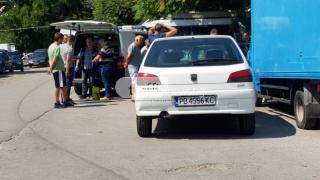 Шише с опасна течност бе спипано при спецакция в Пловдив! СНИМКИ