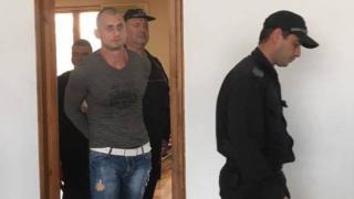 Известен бандюга от Свети Влас, авер на Рижата, загази здраво