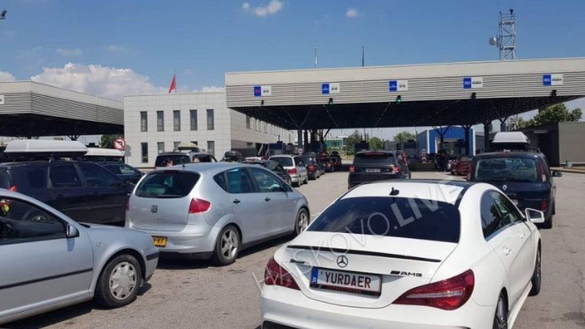 Цунами от гастарбайтери заля България СНИМКИ