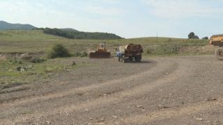Тонове трупове заровени нелегално край сливенско село, местните са на нокти 