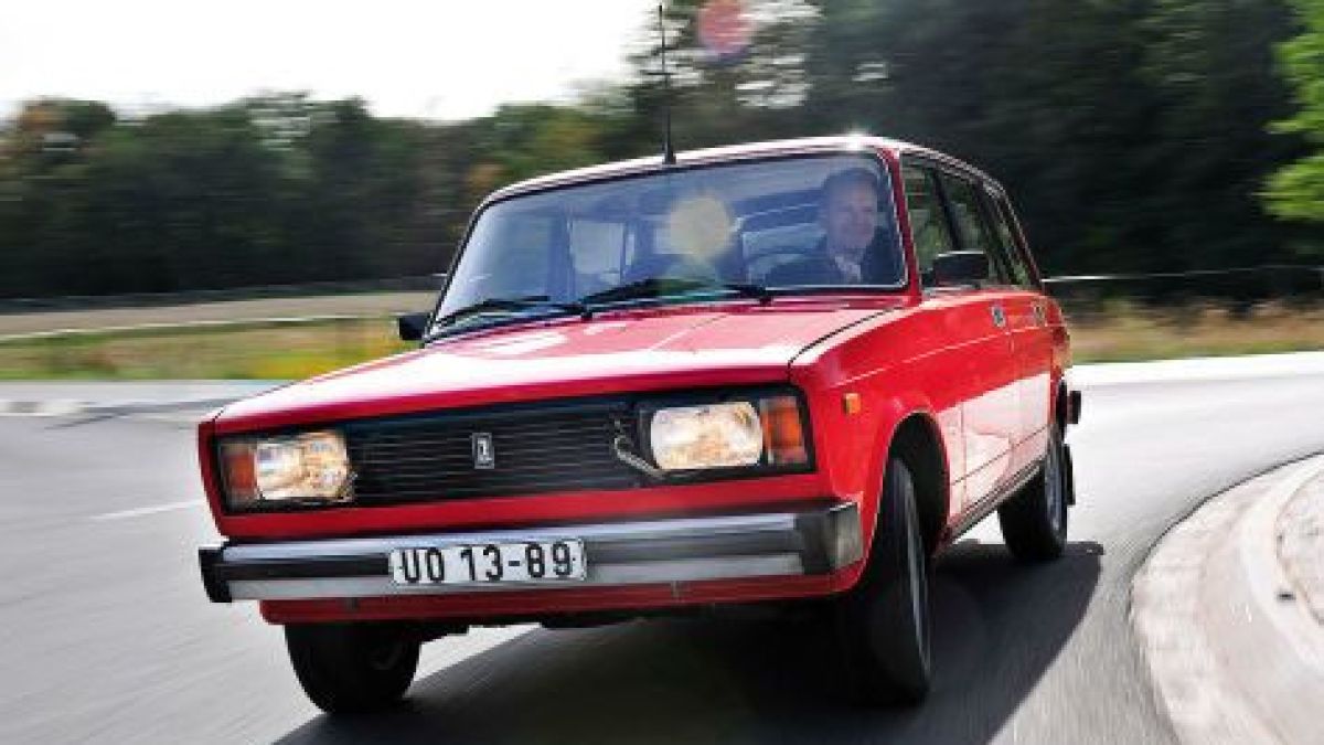 AutoBild назова силните и слабите страни на ВАЗ 2104 СНИМКИ