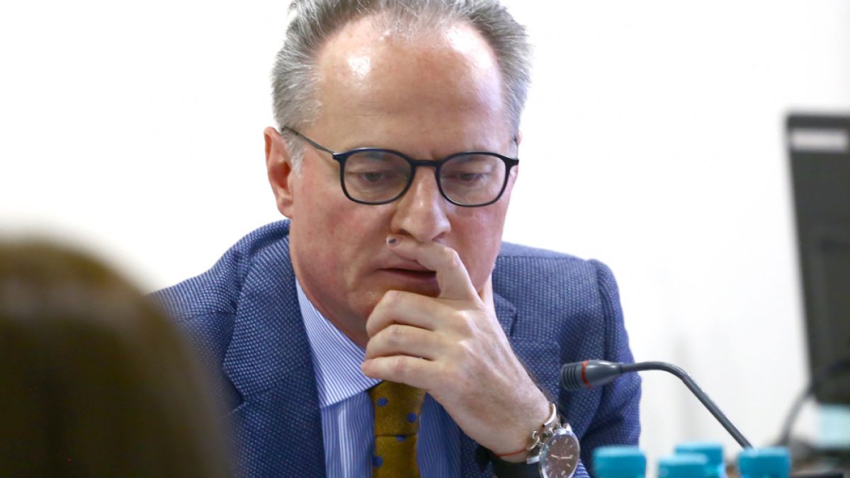 Скандал! Лозан Панов с нова политическа реч в сърцето на Темида