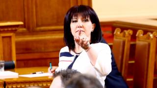 Цвета Караянчева с крути мерки за депутатите заради коронавируса