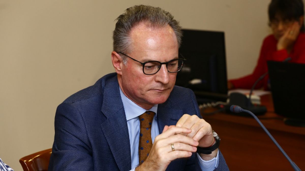 11 членове на стария ВСС, избрал Лозан Панов за председател на ВКС, искат оставката му