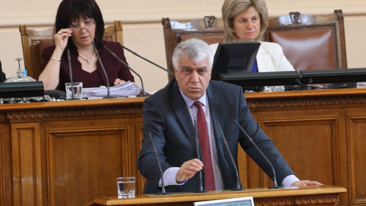 Гечев: Цялото правителство да подаде оставка