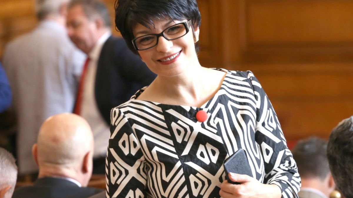 Деси Атанасова със специален пост за Кръстовден