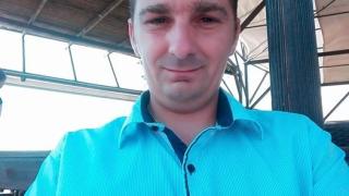 Трагедията е огромна. Разбра се кой е нелепо загиналият мъж в Монтана СНИМКИ 