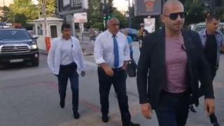 Борисов неуморен: В края на работната седмица отиде на среща с... ВИДЕО