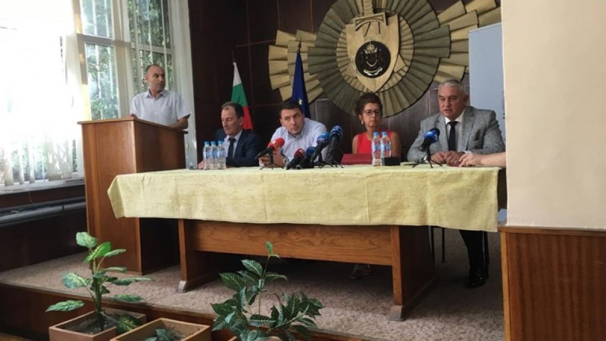 Майката и дъщерята на Димитър гледали как той пребива до смърт бай Коста