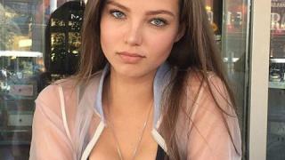 Младата Кафелникова с нова еротична фотосесия 