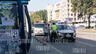 Куриоз: Катаджиите или шофьорът са в нарушение на тази спирка в Благоевград