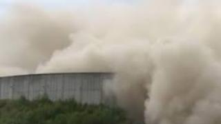 Камери заснеха взрив на кула на АЕЦ в Германия ВИДЕО