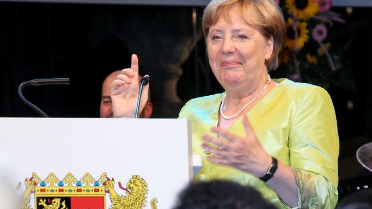 Лекари поставиха страшна диагноза на Меркел 