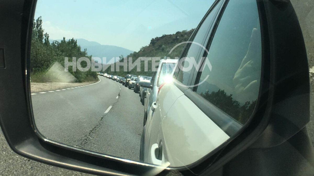 Адска ситуация на пътя край Железница СНИМКИ