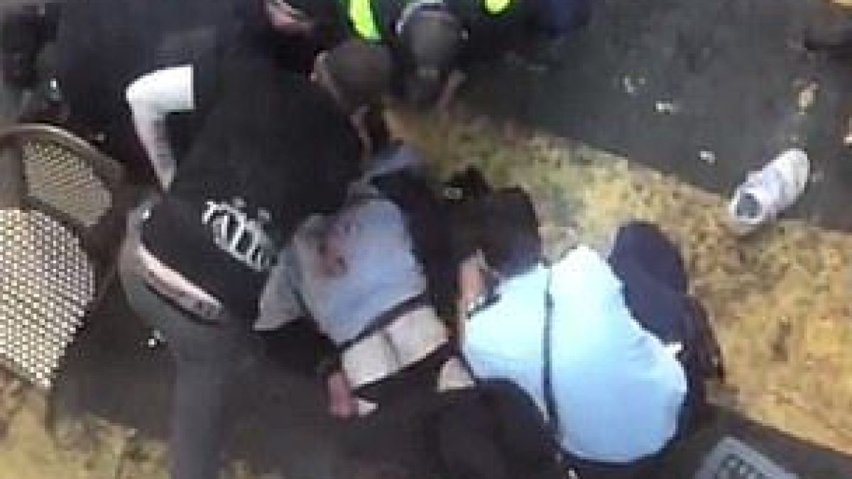 Потресаващо! С крясъци "Аллах Акбар" нападателят в Сидни прерязал гърлото на жена ВИДЕО