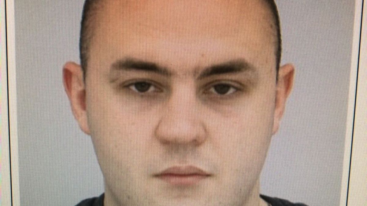 СДВР пусна за издирване двама от кримигероите, вилнели в "Бесо" СНИМКИ