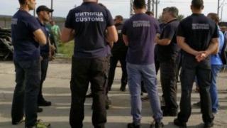 Първо в БЛИЦ! След мощната акция: Жесток удар срещу "Винпром Първенец"