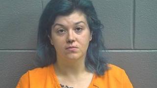 Гнусотия! Полицаи нахлула в дом с 3 деца и им се изправиха косите 