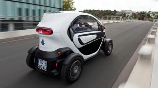 Любопитно предложение за регистрационните табели на електрическите коли 