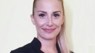 Ослепителна красавица е сред най-младите специалисти в търновската болница СНИМКИ 