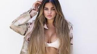 Руската Ким Кардашиян показа със секси СНИМКИ кой е шефа